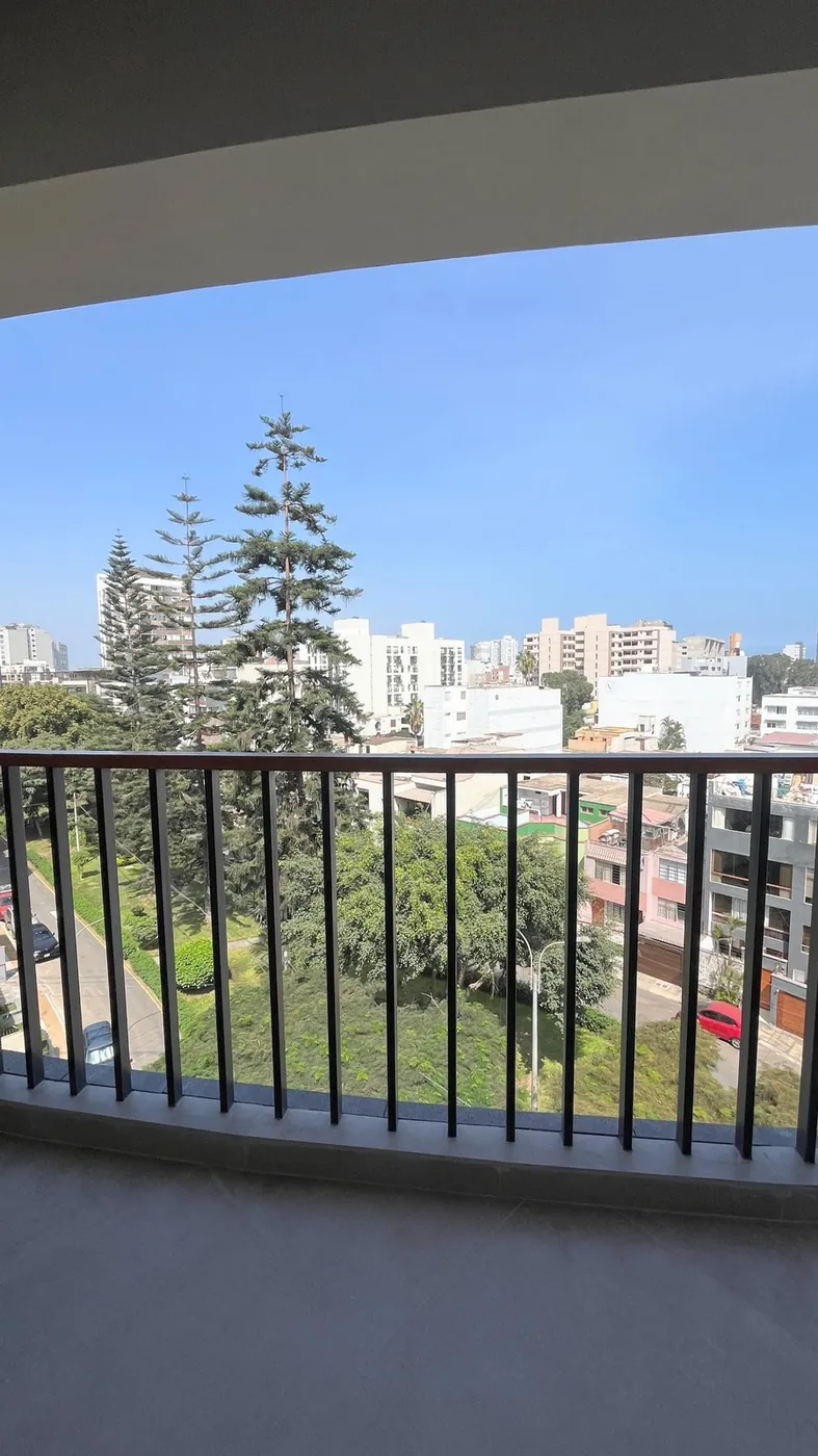 Balcón con vista al parque