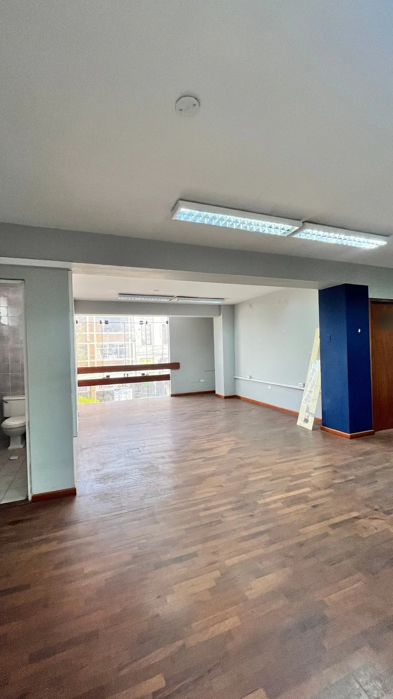 Salón con ventanal