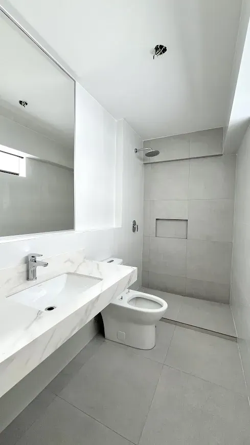 Baño completo con ducha